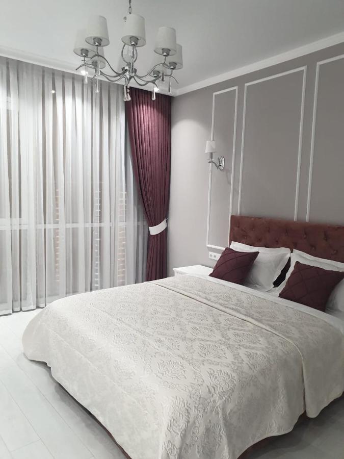 Sunny Apartments Near The Sea On Genuezskaya Odessa Exterior foto