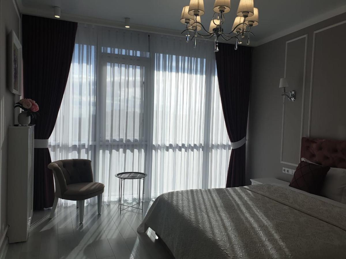 Sunny Apartments Near The Sea On Genuezskaya Odessa Exterior foto
